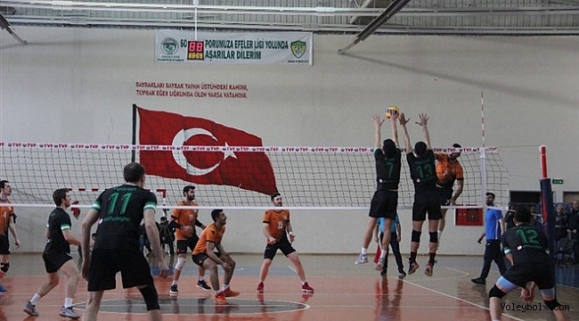 Solhanspor, Malatya Büyükşehir Belediye Voleybol takımını 3-0 mağlup etti