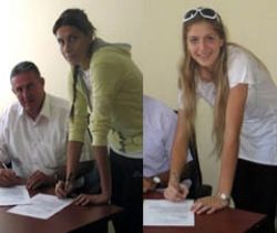 Melike ile Selen Salihli Belediye'de
