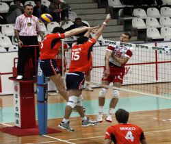Tofaş:1 - İ.B.B:3 (FOTO)