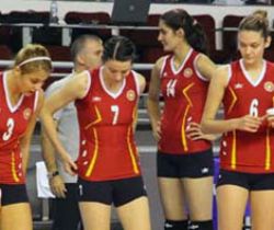 DYO Karşıyaka: 2 - Yeşilyurt: 3