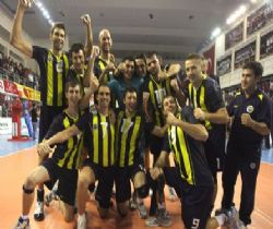 Fenerbahçe Lider Kapattı.