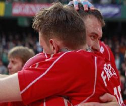 Almanya Ligi'nde avantaj TSV Unterhaching ve VfB Friedrichshafen'da