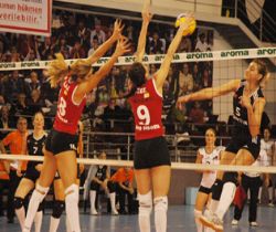 Vakıfbank finalde..