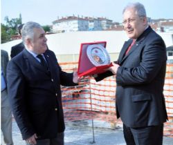 Karabıyık’a Plaket