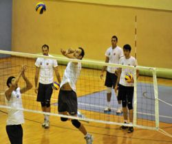 Halkbank'da Durmak Yasak...