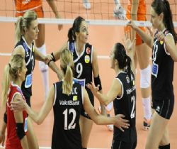 Vakıfbank ikincilikte kaldı..