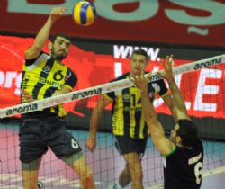 Fenerbahçe erkek ve bayanlarda lider...