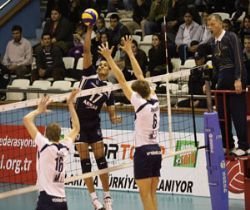 Stroitel Minsk:1 - Arkas:3