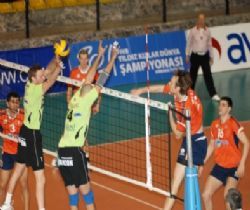Belediye Altın Sette Yıkıldı