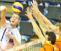 Berlin Volleys:3 - İBB:0