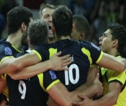 Fenerbahçe donuyor