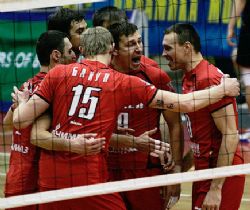 Fakel Novy Urengoy:3 - Arkas:1