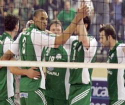 Panathinaikos Liderliğini Korudu
