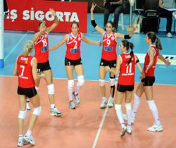 Şampiyonlar Ligi dörtlü finaline bir adım kaldı