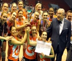 Türkiye Kupası Eczacıbaşı VitrA'nın! (FOTO)