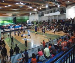 Slovenya'da ACH Volley Bled 2-0 yaptı...