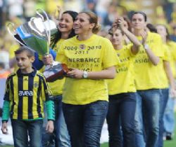 'Sarı Melekler'den kupa turu