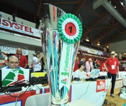 İtalya'da bayanlar final etabı başlıyor...