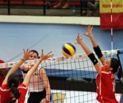 Sultanlara İlk Yenilgi Romanya'dan 3:1