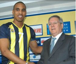 Marshall da kaçıyor!