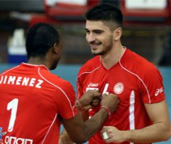 Olympiakos liderliği bırakmadı...