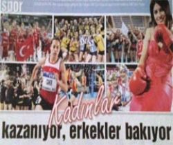 Kadınlar kazanıyor erkekler bakıyor