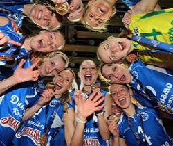 Dinamo Kazan Rusya Şampiyonu! (FOTO)