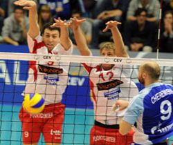Belçika'da Lennik final serisini 2-0 yaptı...