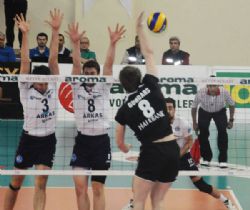 FİLENİN İLK FİNALİSTİ ARKAS (FOTO)
