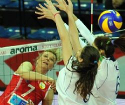 Nilüfer Belediye: 0 - Vakıfbank Türk Telekom: 3