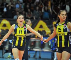 Olaylı derbide kazanan Fenerbahçe! (FOTO)