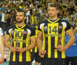 Aslan ve Miljkovic yuvada kalıyor...