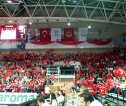 'Bir alkış da seyirciye..'