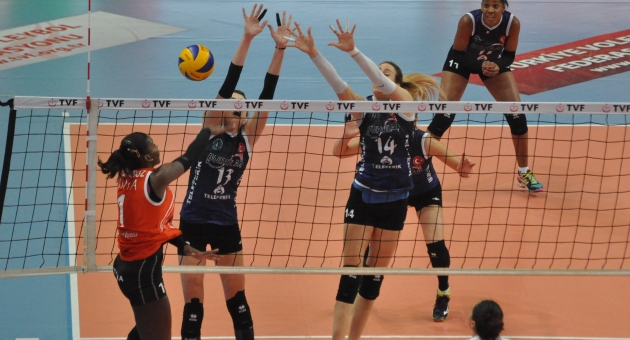 Bursa Büyükşehir Bld. Spor: 0 - Eczacıbaşı Vitra: 3