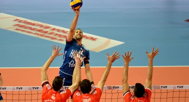 Ziraat Bankası: 0 – Halkbank: 3