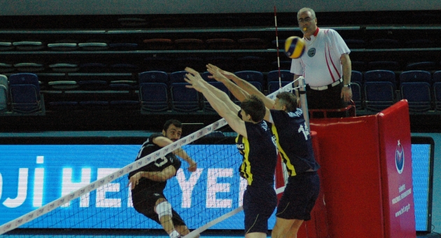 Fenerbahçe:3 - Beşiktaş:0 (FOTO)