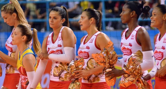 Brezilya'da Nestle ve Minas play-offlara galibiyetle başladı...