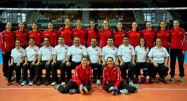 U18 Bayan Milli Takımımız Avrupa Şampiyonası için Bulgaristan’a gitti