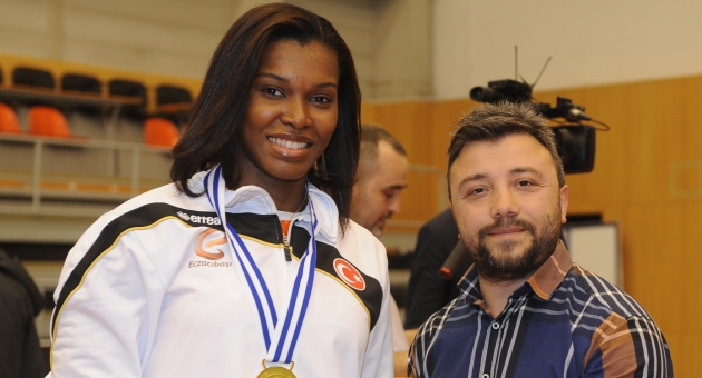 Bethania de la Cruz: 'Bu takımı ve İstanbul'u çok seviyorum.'
