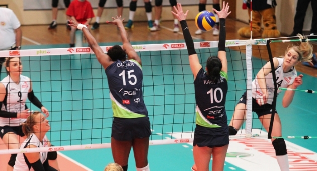 Polonya yarı final serisinde Chemik Police ve Muszynianka kazandı...