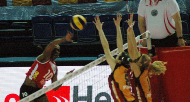 Nilüfer'i geçen Galatasaray final etabında...