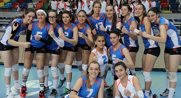 Rota Koleji finale yükseldi