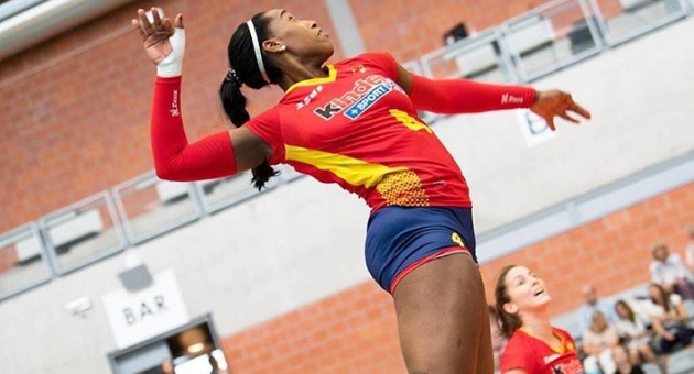 Jessica Rivero, Lpm Bam Mondovi ile anlaştı...