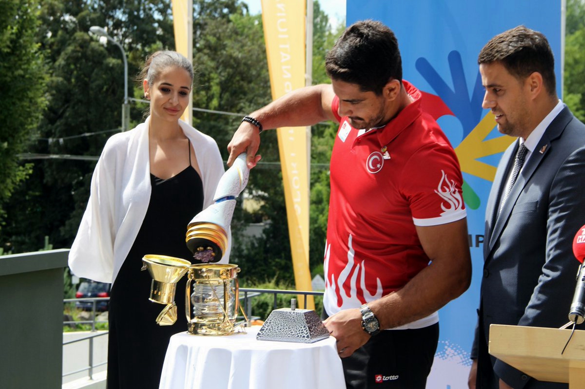 2017 İşitme Engelliler Yaz Olimpiyat Oyunları’nın Meşalesi Samsun’a Doğru Yola Çıktı