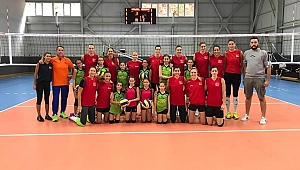 Caan Sports Academy Kampına Sultanlar'dan Süpriz!..