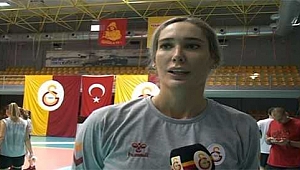 Galatasaray Bayan Voleybol Takımı Sezonu Açtı 