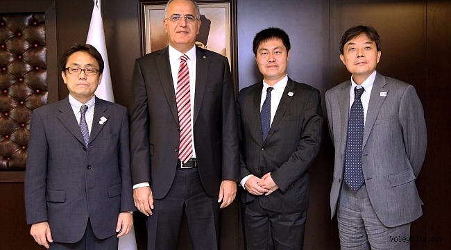 Japon Temsilciler, Üstündağ’ı Ziyaret Etti