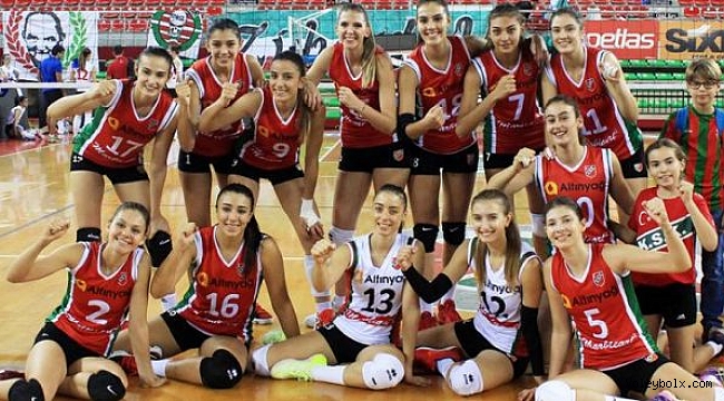 Karşıyaka kazanmaya devam etti