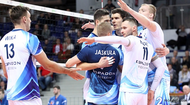 Polonya'da Espadon Szczecin 3. sıraya yükseldi