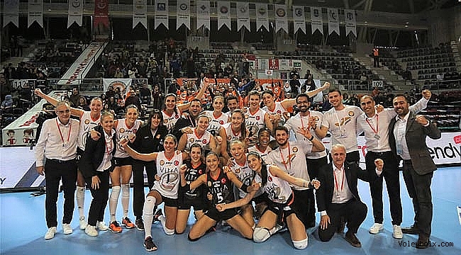 Eczacıbaşı VitrA, finalde!